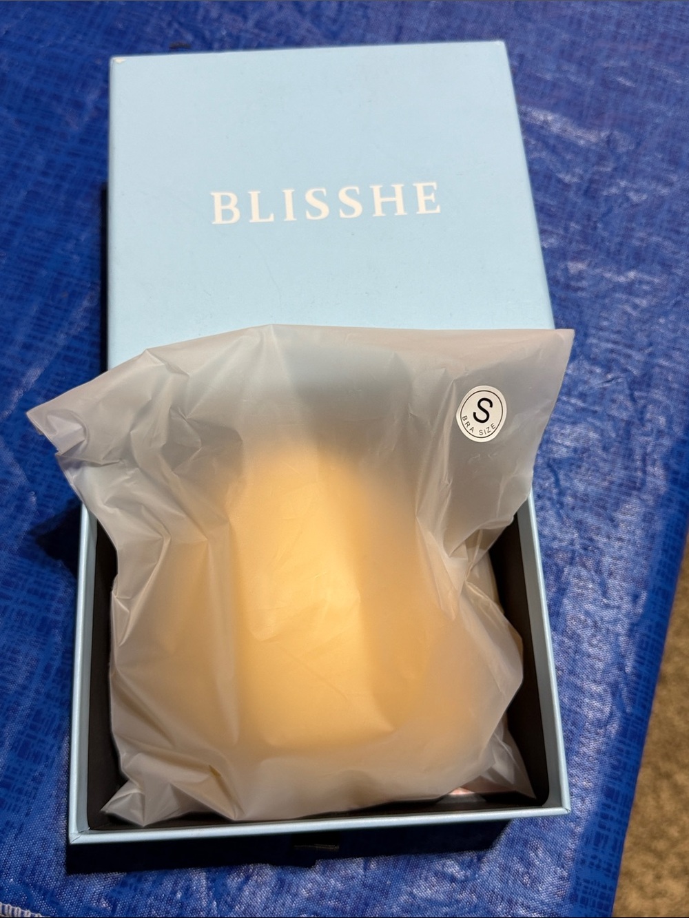 Blisshe Nude Bath Soap Bar in Light Blue Box